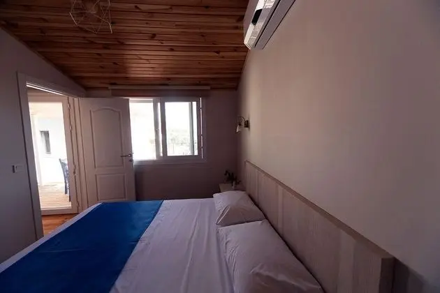 Connection Oda - Deniz ve Havuz Manzaralı