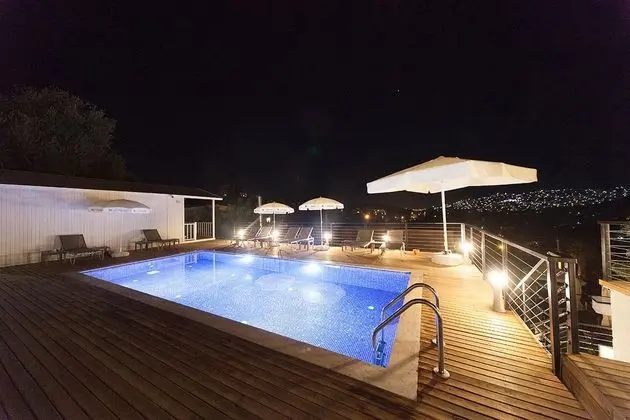 Connection Oda - Deniz ve Havuz Manzaralı