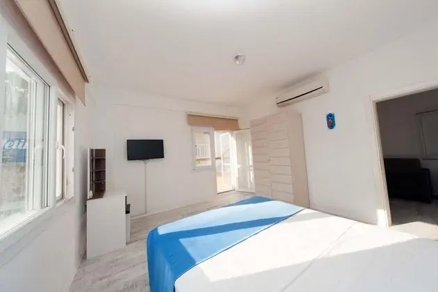 Deniz Manzaralı Deluxe Room