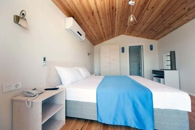Deniz Manzaralı Deluxe Room