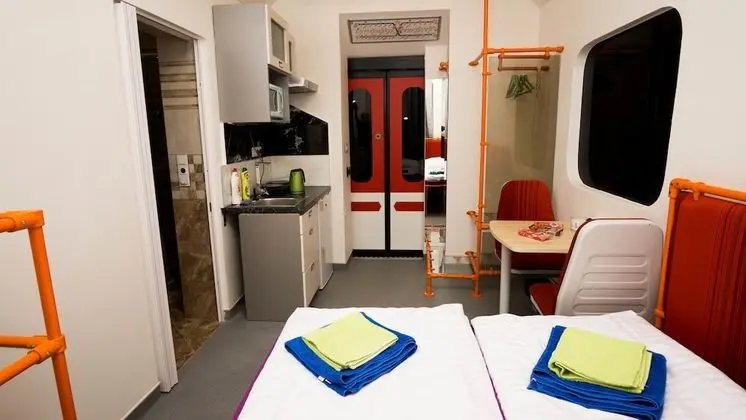 Design Tek Büyük Yataklı Oda