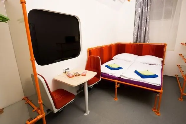 Design Tek Büyük Yataklı Oda
