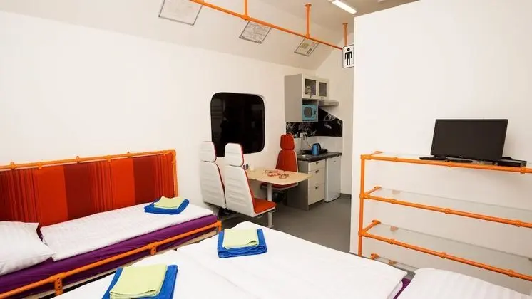 Design Üç Kişilik Oda