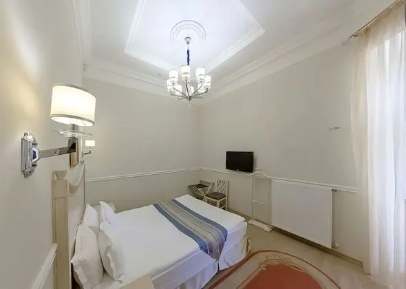 Standard Tek Büyük veya İki Ayrı Yataklı Oda, Balkon