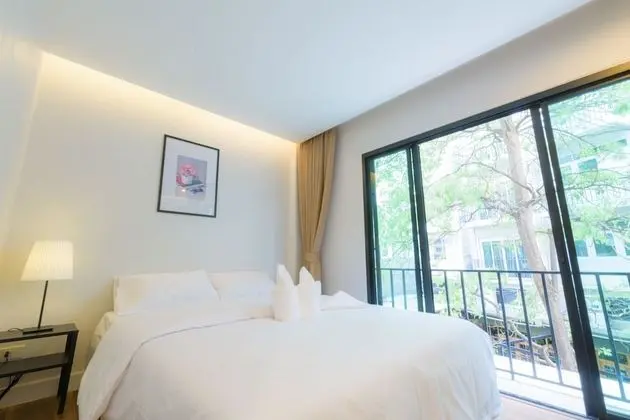 King Room with Balcony