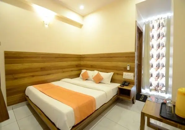 Deluxe AC Room.