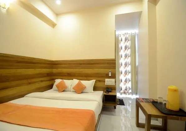 Deluxe AC Room.