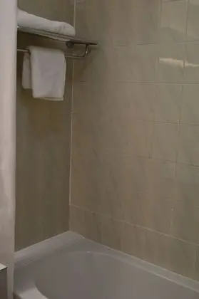 Standard Tek Büyük Yataklı Oda, Banyolu/Duşlu