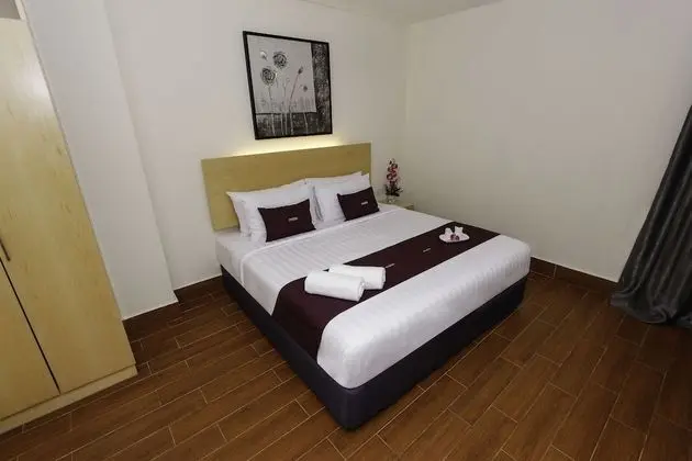 Deluxe Oda (King Bed with Window)