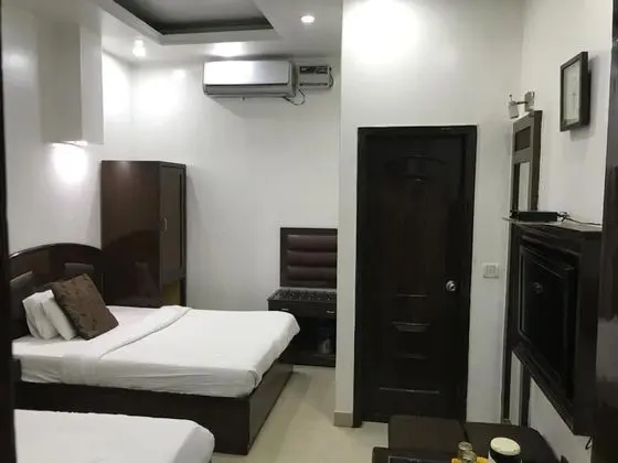 Deluxe Tek Büyük veya İki Ayrı Yataklı Oda, 1 Çift Kişilik Yatak, Sigara İçilmez, Şehir Manzaralı