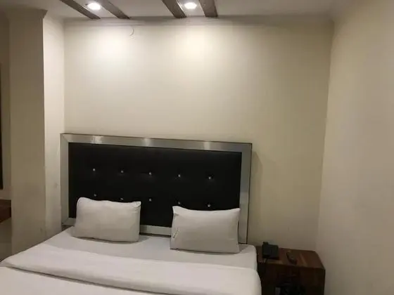 Deluxe Tek Büyük veya İki Ayrı Yataklı Oda, 1 Çift Kişilik Yatak, Sigara İçilmez, Şehir Manzaralı