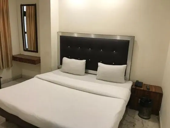 Deluxe Tek Büyük veya İki Ayrı Yataklı Oda, 1 Çift Kişilik Yatak, Sigara İçilmez, Şehir Manzaralı