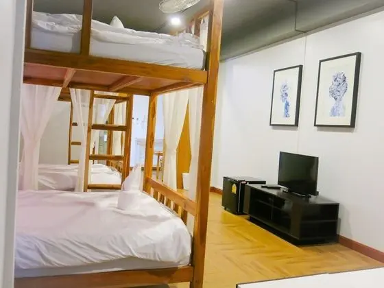 Private room with 4 beds & private bathroom