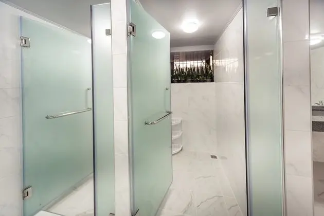 Private room with 4 beds & shared external bathroom