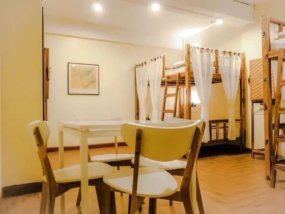 Private room with 4 beds & shared external bathroom - Female only