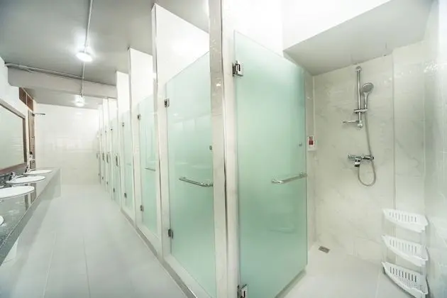 Private room with 4 beds & shared external bathroom - Female only
