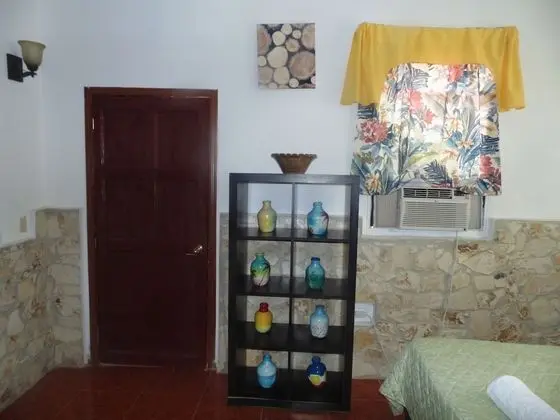 Oda, 1 Büyük (Queen) Boy Yatak (Mini Suite)