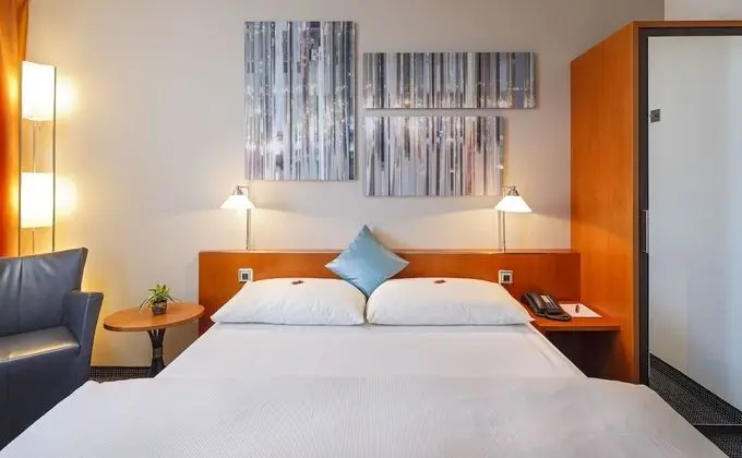 Comfort Tek Büyük Yataklı Oda