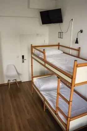 Dört Kişilik Oda