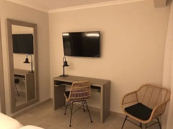 Standard Tek Büyük Yataklı Oda