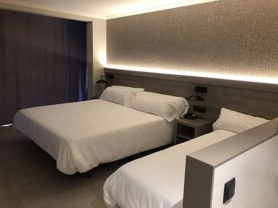 Standard Üç Kişilik Oda