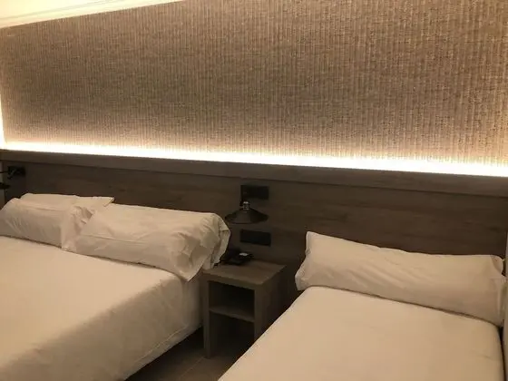 Standard Üç Kişilik Oda