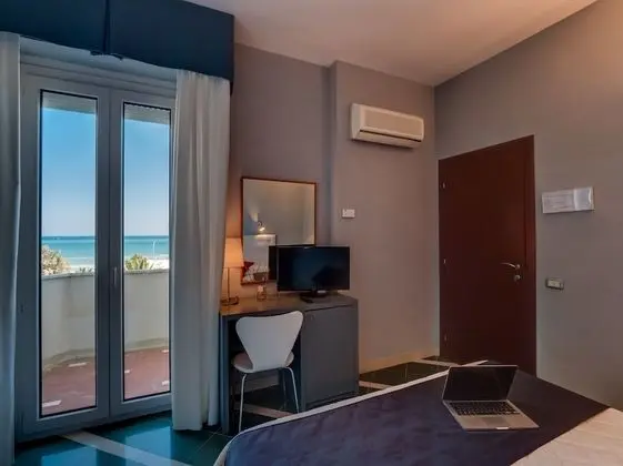 Standard Tek Büyük Yataklı Oda, Balkon