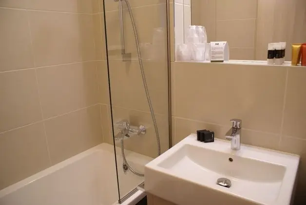 Exclusive Tek Büyük Yataklı Oda