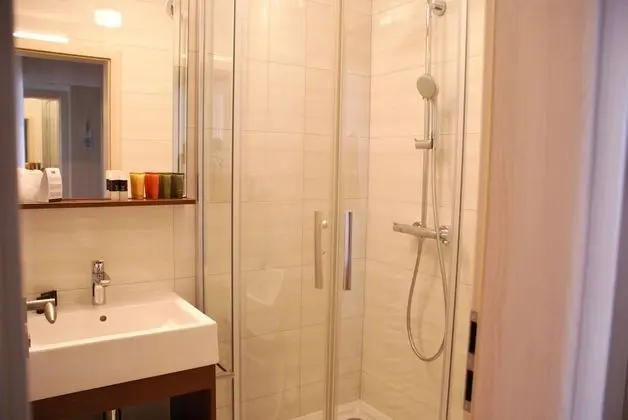 Superior Tek Büyük Yataklı Oda