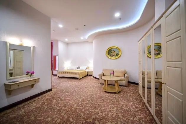 Senior Stüdyo Süit, Şehir Manzaralı