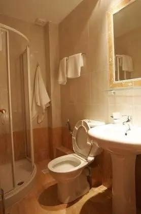 Tek Büyük Yataklı Oda
