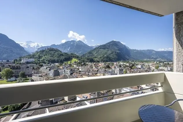 Double Room Queen Size Deluxe (7th to 14th floor)