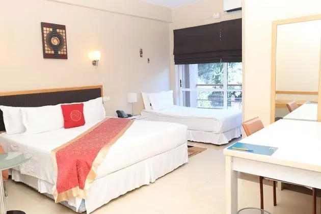 Deluxe Tek Büyük Yataklı Oda, Golf Manzaralı