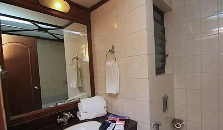 Deluxe Oda, Sigara İçilmez