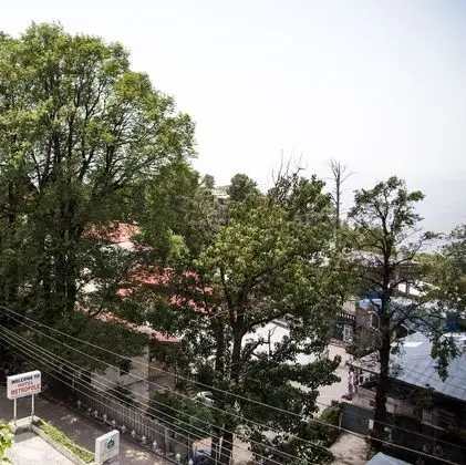 Signature Üç Kişilik Oda, Dağ Manzaralı
