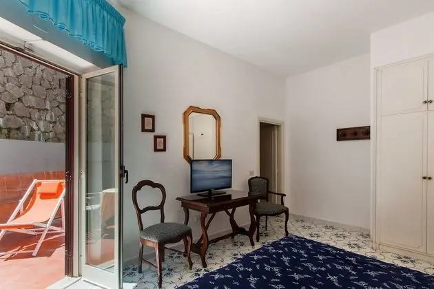 Economy Tek Büyük Yataklı Oda
