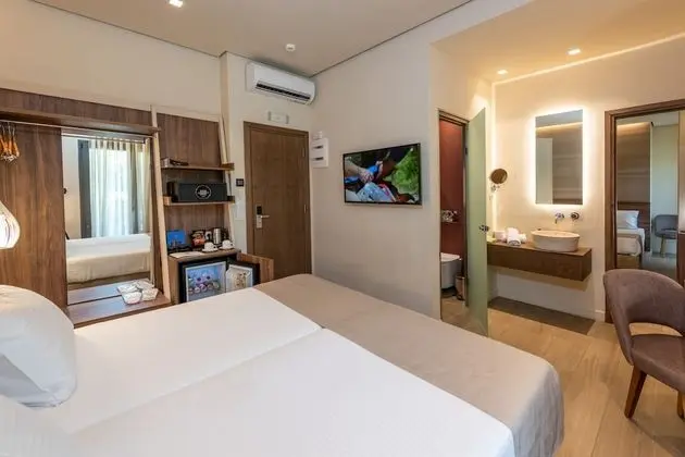 Superior Connecting Rooms with Balcony and City View