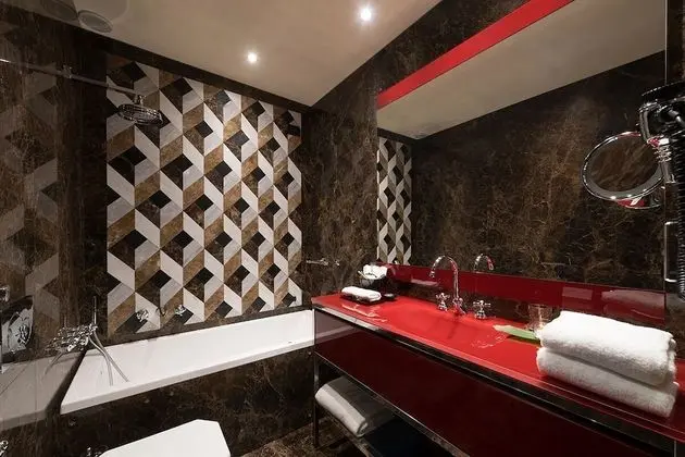 Exclusive Süit, Kanal Manzaralı