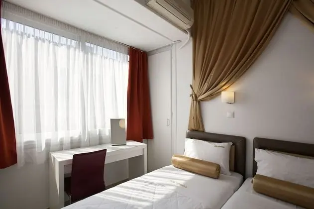 Standard Tek Büyük veya İki Ayrı Yataklı Oda