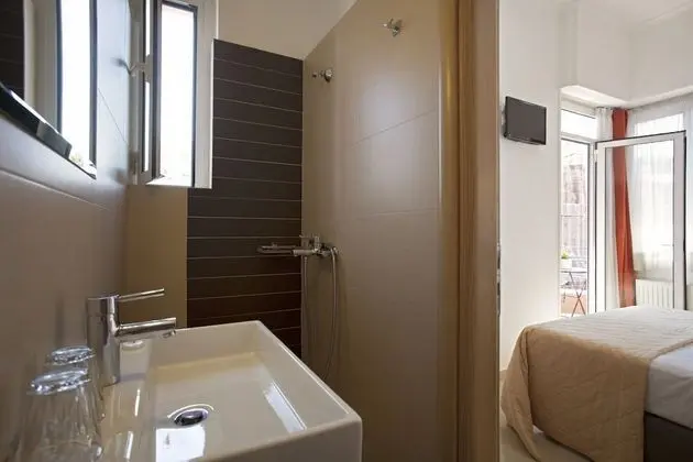 Standard Tek Büyük veya İki Ayrı Yataklı Oda