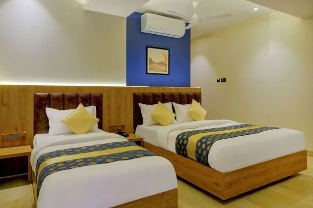 Emerald Suite