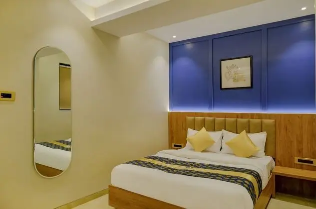 Sapphire Suite