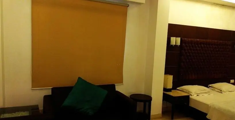 Deluxe Tek Büyük Yataklı Oda, 1 Çift Kişilik Yatak, Balkon, Şehir Manzaralı
