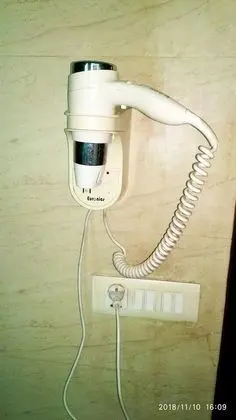 Deluxe Tek Büyük Yataklı Oda, 1 Çift Kişilik Yatak, Balkon, Şehir Manzaralı