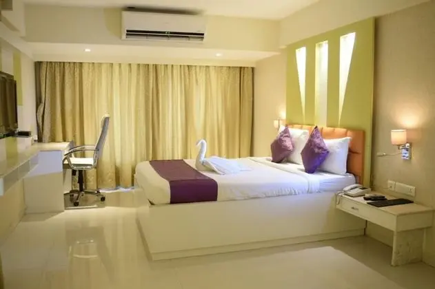 Emerald Suite