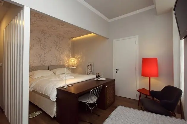 Deluxe Tek Büyük Yataklı Oda