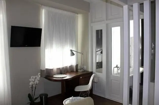 Deluxe Tek Büyük Yataklı Oda