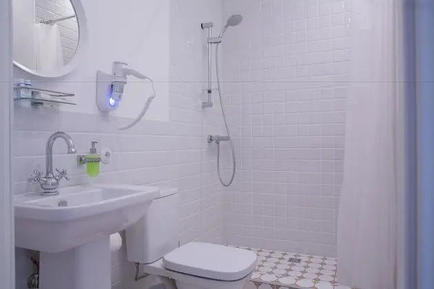 Comfort Tek Büyük Yataklı Oda