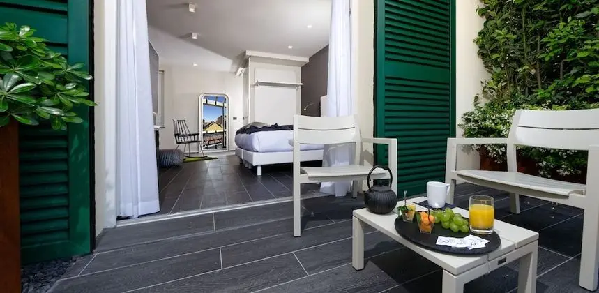 Deluxe Tek Büyük veya İki Ayrı Yataklı Oda, Balkon