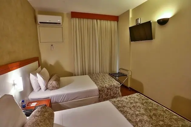 Deluxe Süit (2 camas solteiro e 1 sofá-cama casal)